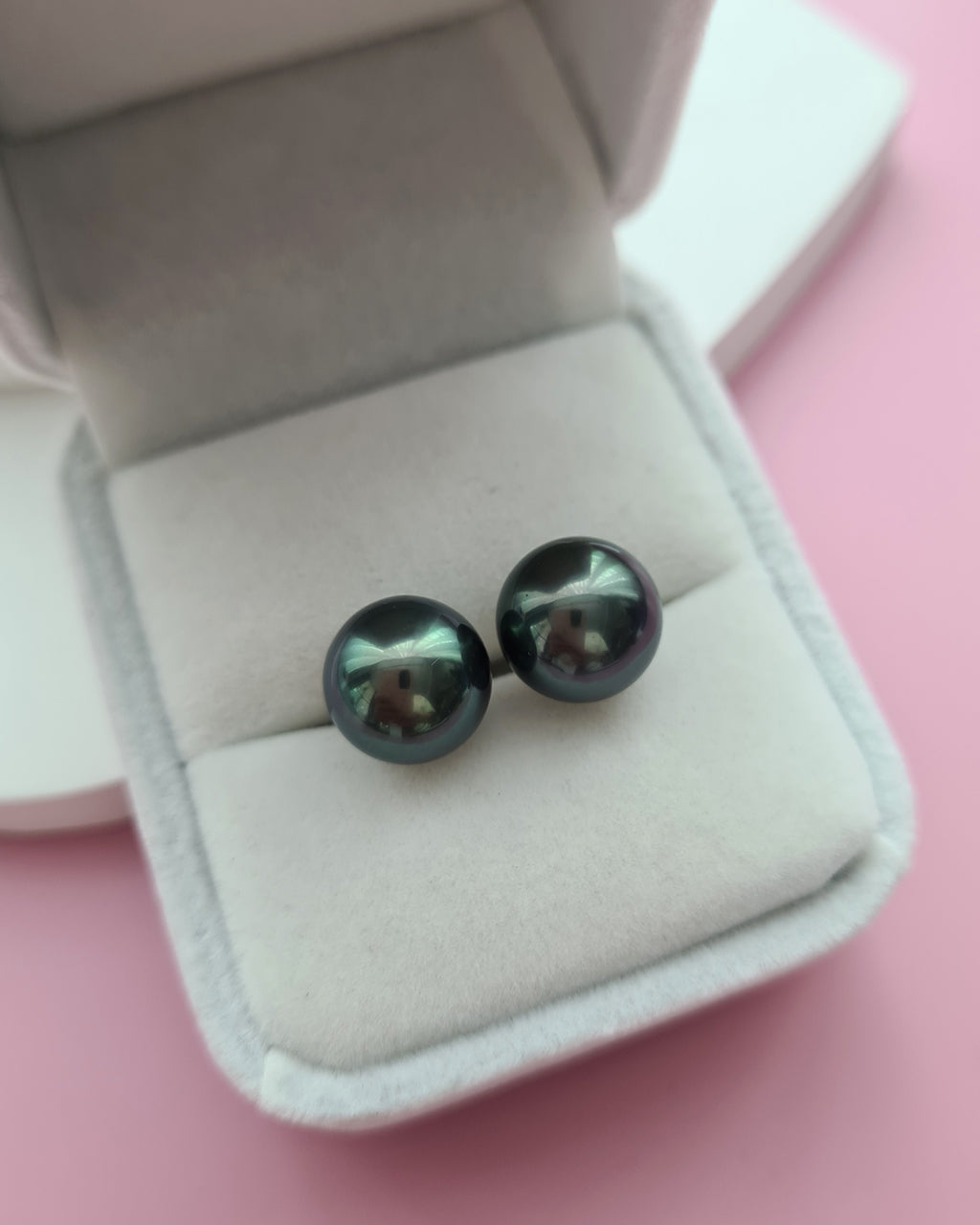 Green Tahitian Pearl 18K Gold Stud Earrings - 11mm Pearl Jewelry in Singapore