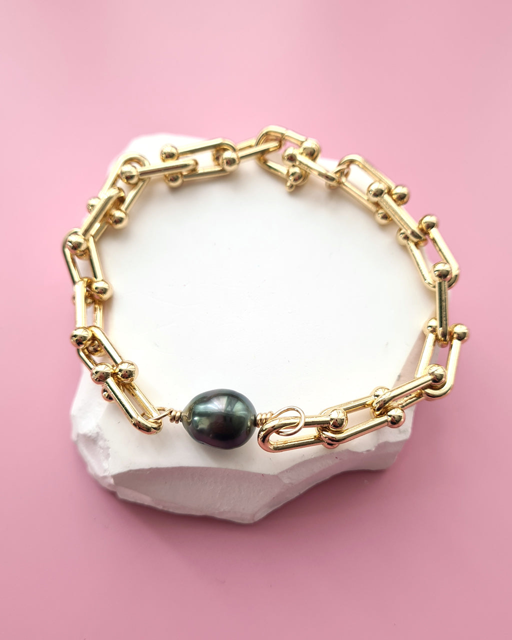 Tahitian Pearl Bracelet with Gold Horseshoe Link Chain