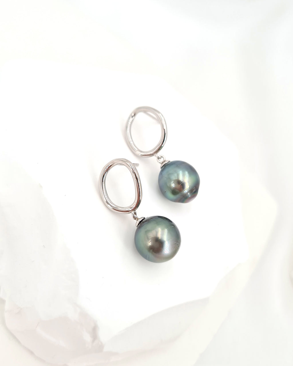 Tahitian Pearl Earrings - Circle Drop Sterling Silver Earrings Handmade in Singapore