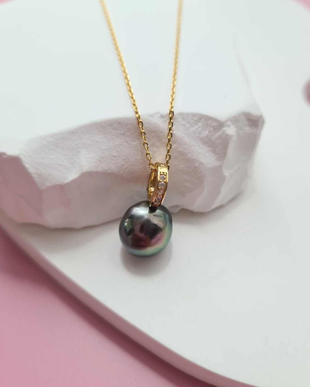 Tahitian Pearl Gold Pendant Necklace - 11mm+ Green with Pink Sheen