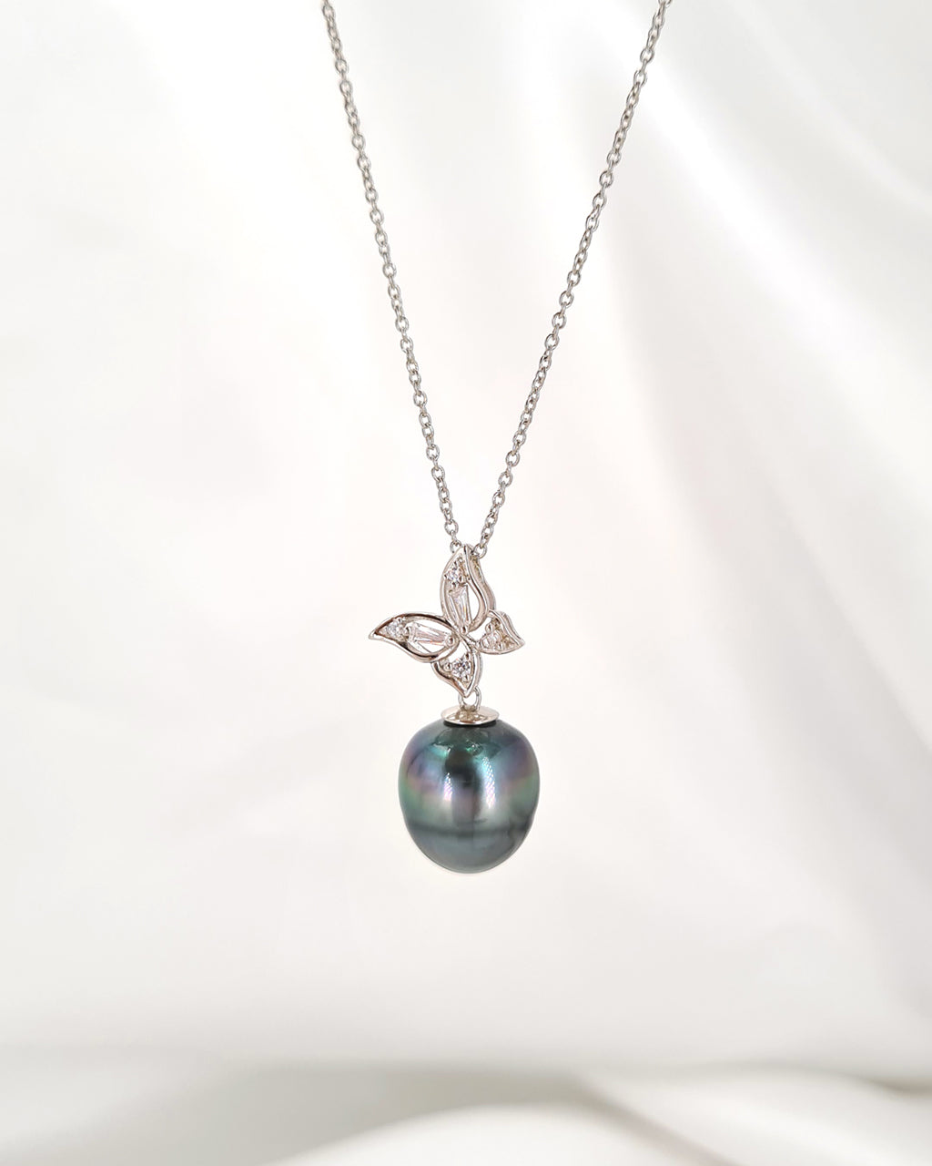 11mm+ Tahitian Pearl Pendant Necklace - Butterfly Pendant 