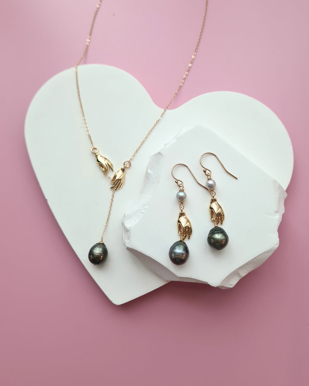 Tahitian Pearl Necklace - Holding on