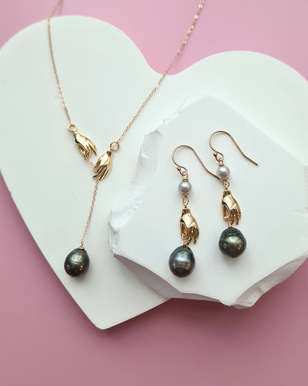 Tahitian Pearl Necklace - Holding on