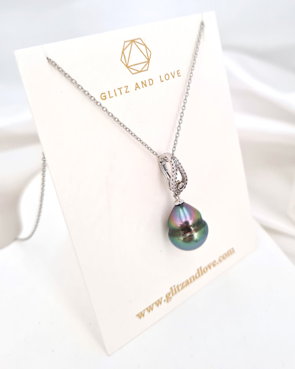 Tahitian Pearl Necklace with detachable clasp