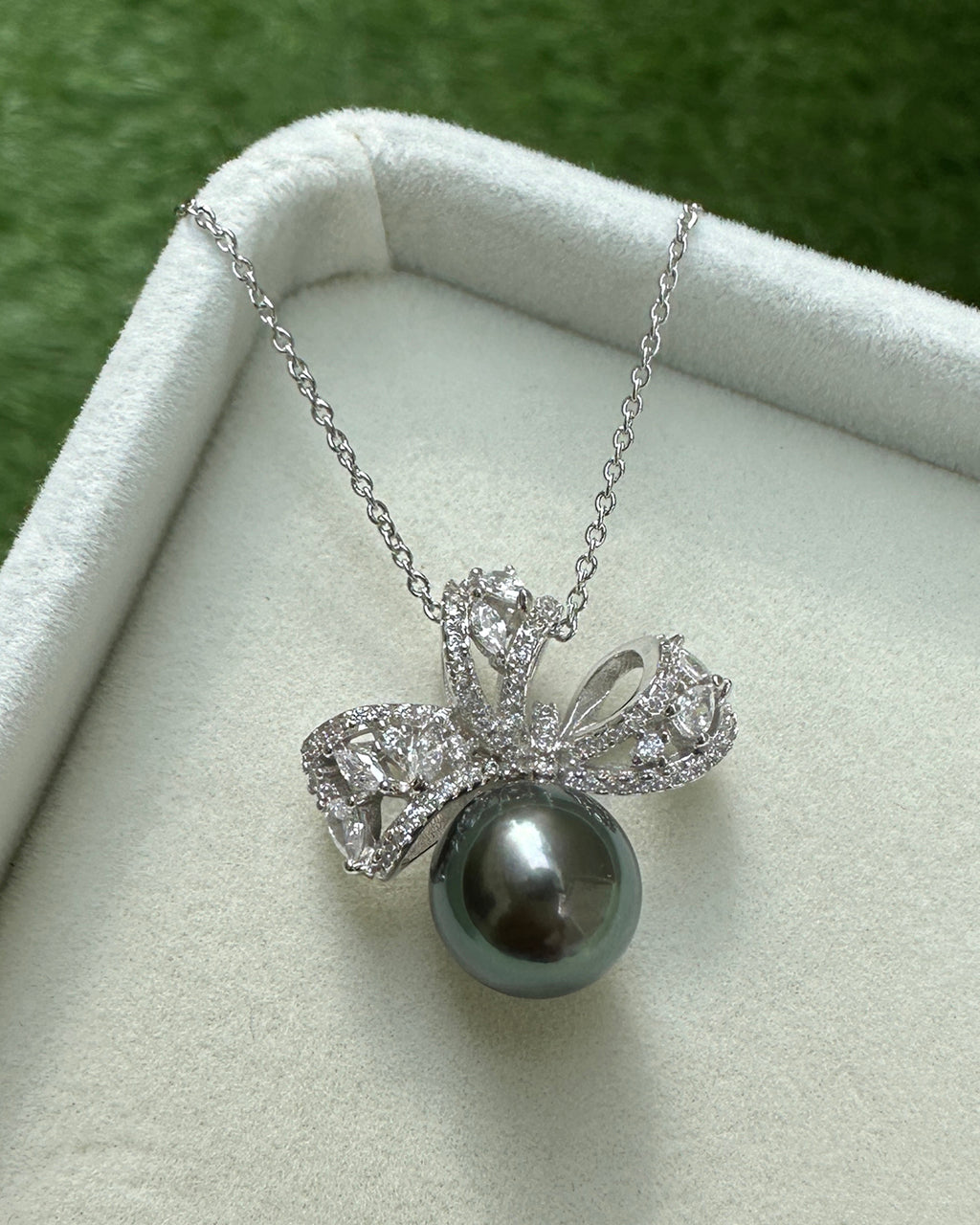 Tahitian Pearl Pendant Necklace - Cute Ribbon Pearl Necklace