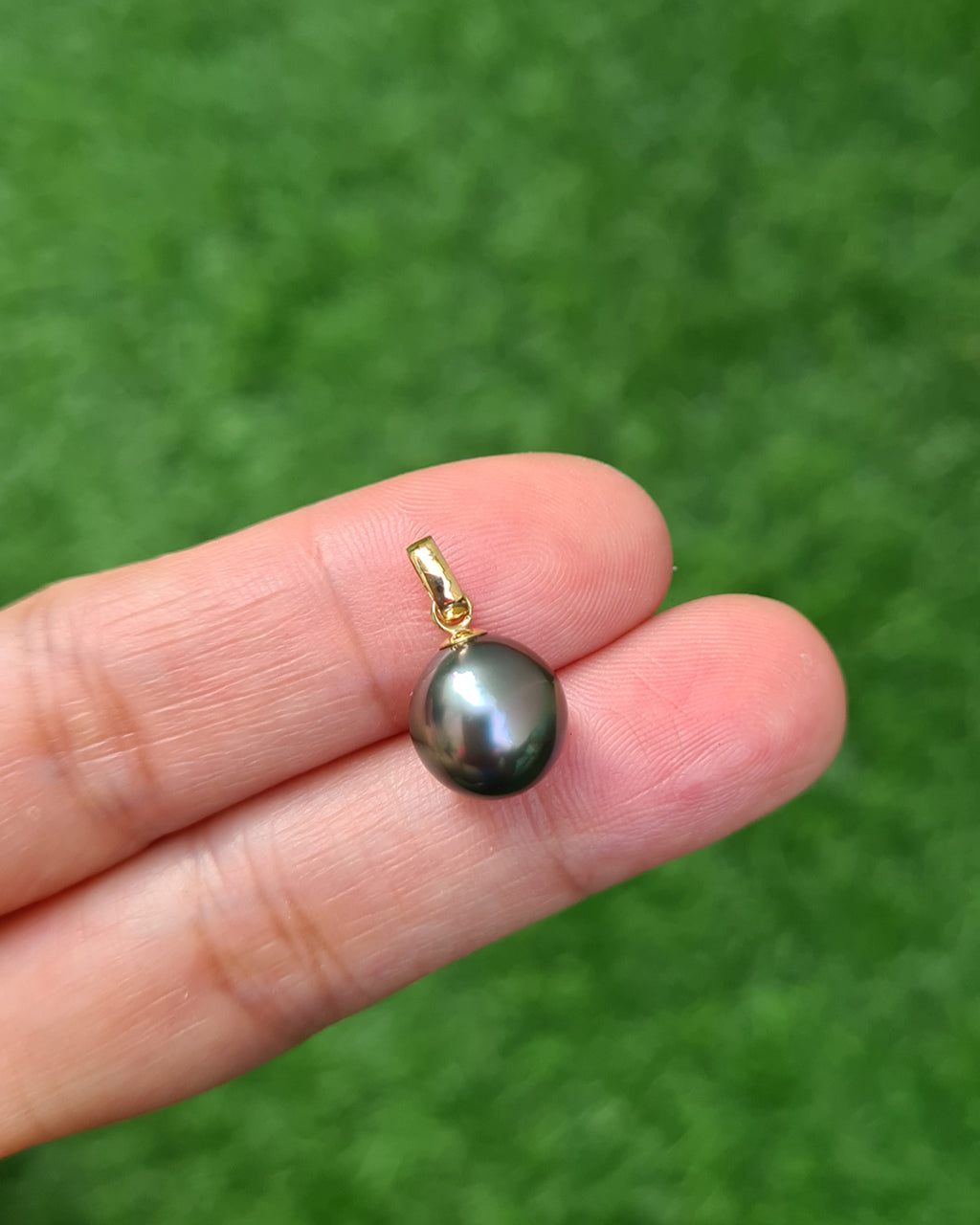 Tahitian Pearl Pendant Necklace - 18k Gold Pearl Pendant