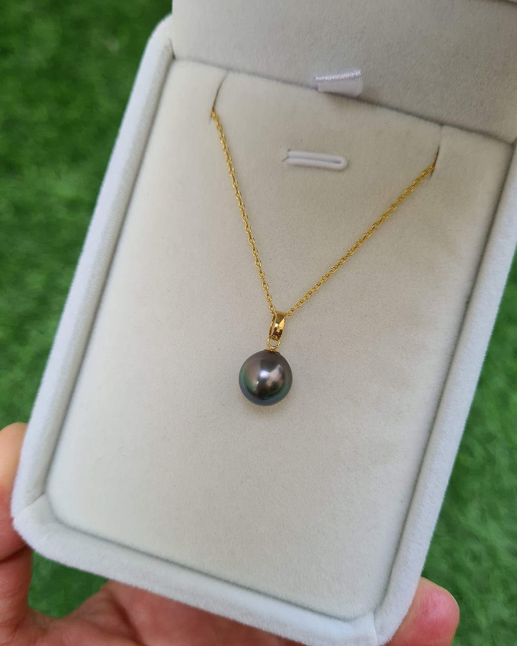 Tahitian Pearl Pendant Necklace - 18k Gold Pearl Pendant