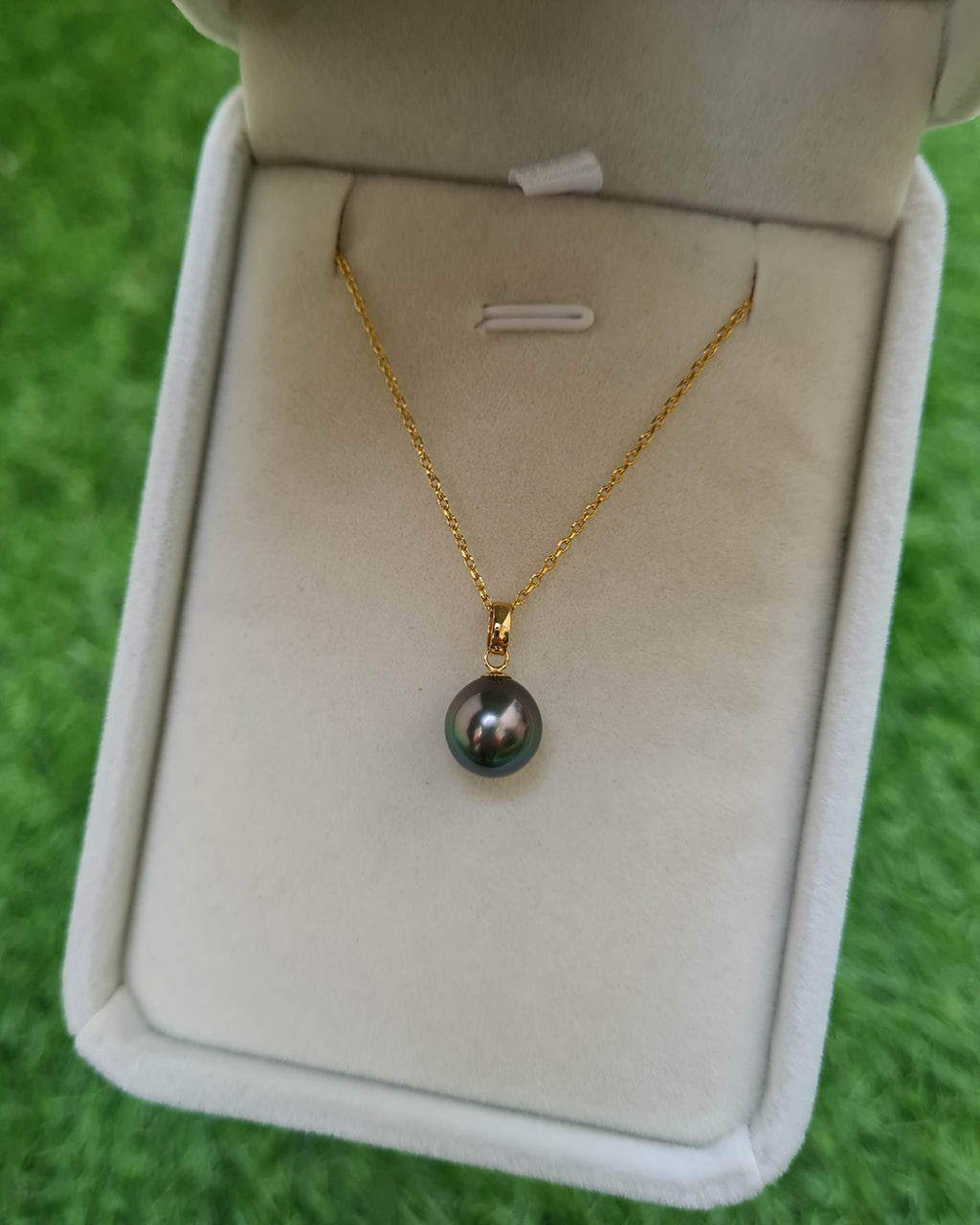 Tahitian Pearl Pendant Necklace - 18k Gold Pearl Pendant