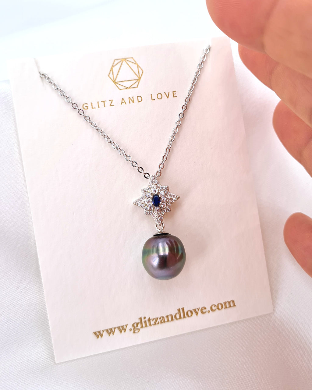 Tahitian Pearl Pendant Necklace | Timeless Starburst Sea Pearl Jewelry