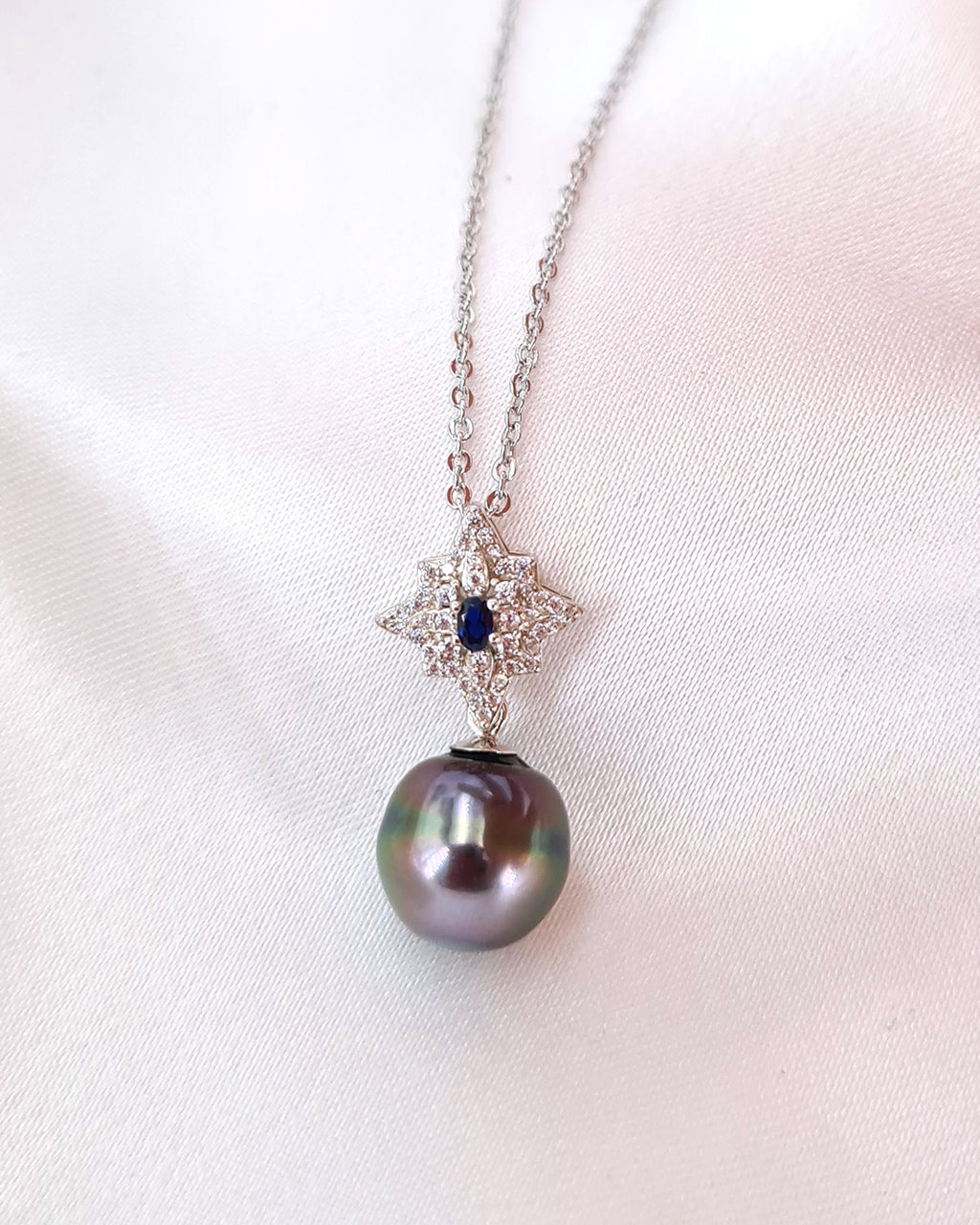 Tahitian Pearl Pendant Necklace | Timeless Starburst Sea Pearl Jewelry