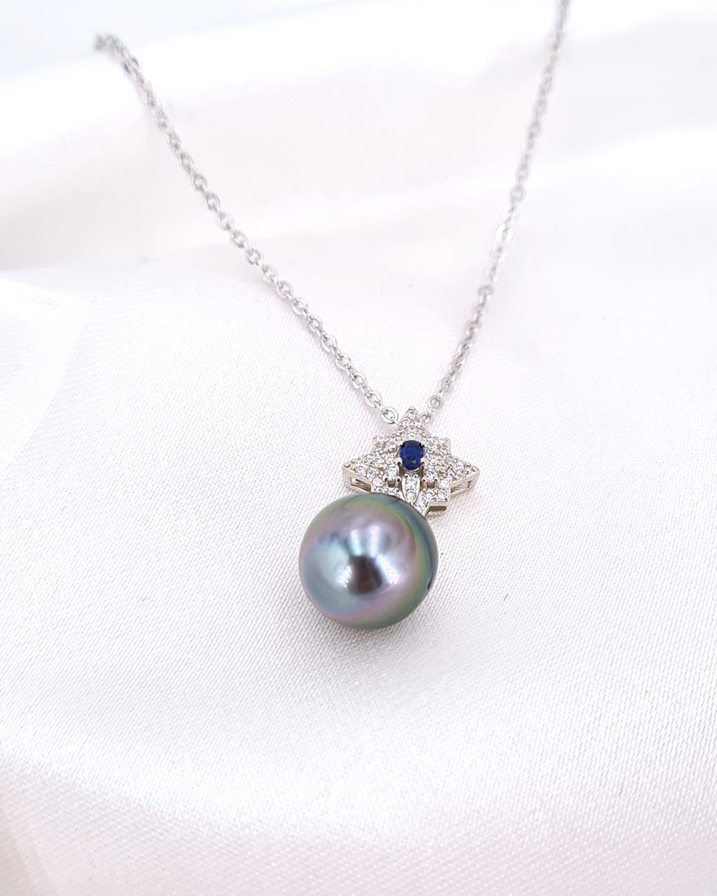 Tahitian Pearl Pendant Necklace | Timeless Starburst Sea Pearl Jewelry