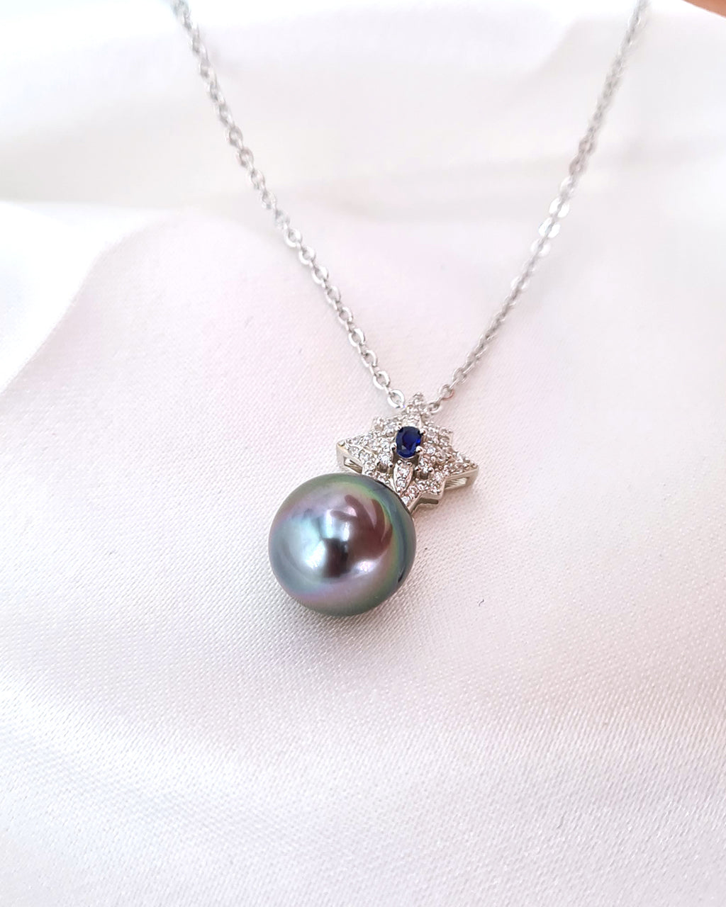 Tahitian Pearl Pendant Necklace | Timeless Starburst Sea Pearl Jewelry