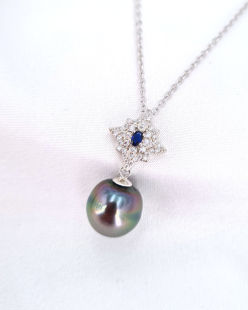 Tahitian Pearl Pendant Necklace | Timeless Starburst Sea Pearl Jewelry