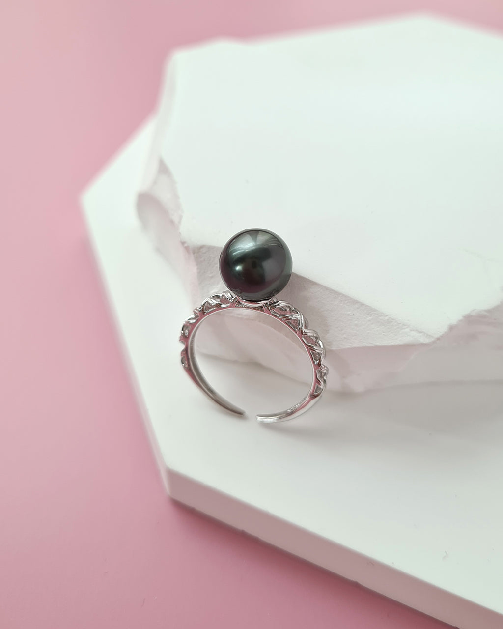 Tahitian Pearl Ring, Modern Pearl Jewelry in Singapore