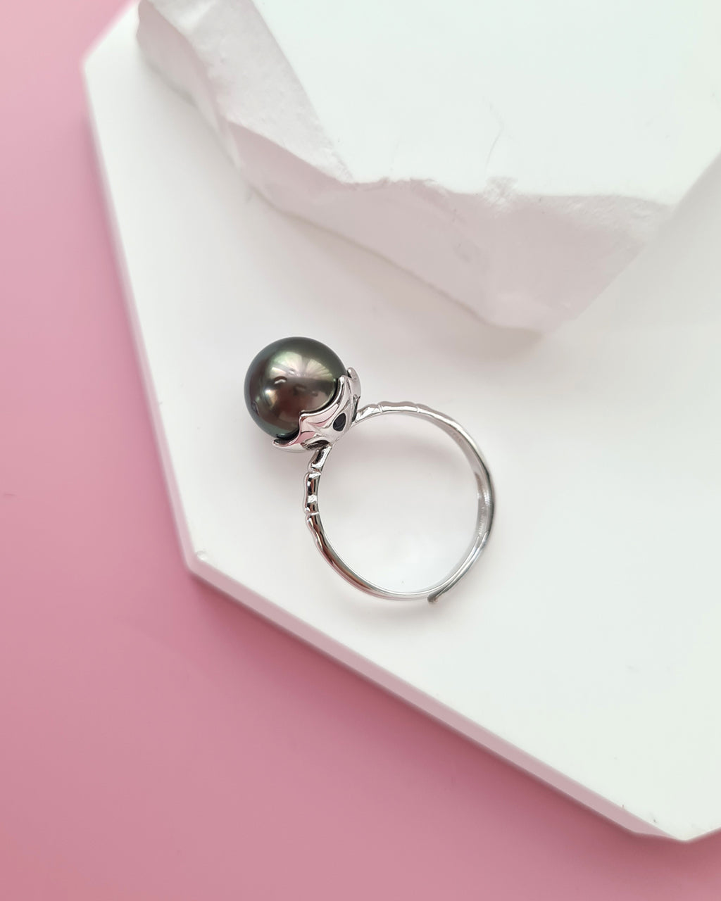 Simple Tahitian Pearl Ring, Modern Quiet Luxury Pearl Jewelry in Singapore