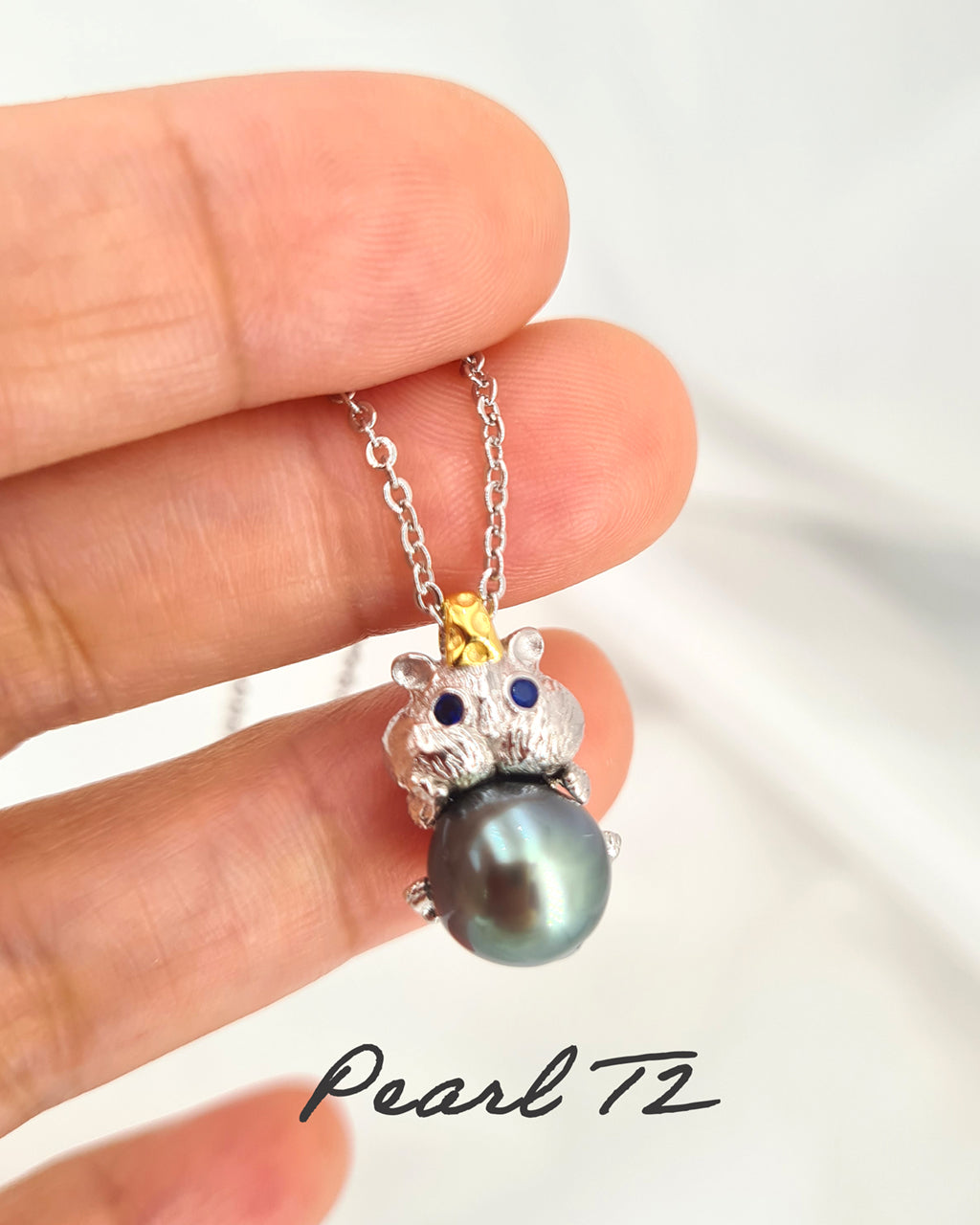 Akoya Pearl and Tahitian Pearl Cute Hamster Necklace | Modern Chic Sea Pearl Jewelry | Singapore
