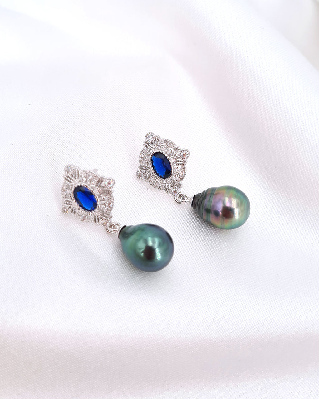 Navy sales pearl earrings