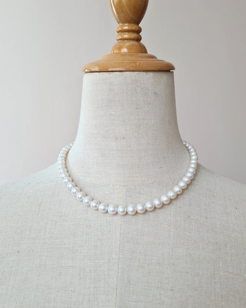 White Pearl Strand Necklace, Classic Pearl Jewelry in Singapore