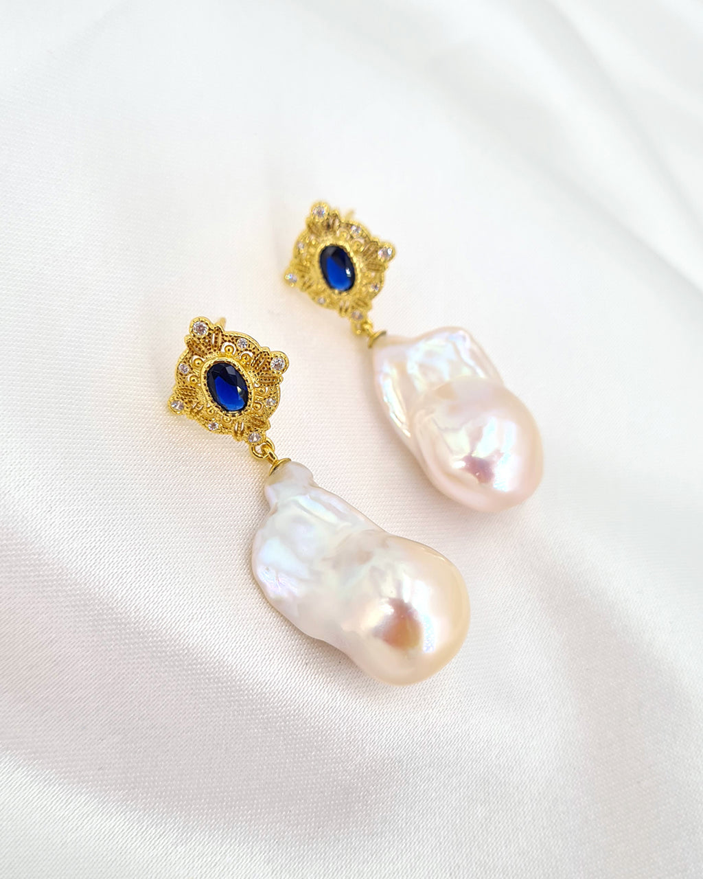 Large White Baroque Pearl Earrings - Vintage Style Gold Earrings | Wedding Statement Earrings