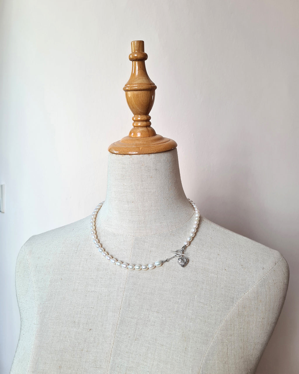 Tiffany and co silver deals pearl necklace