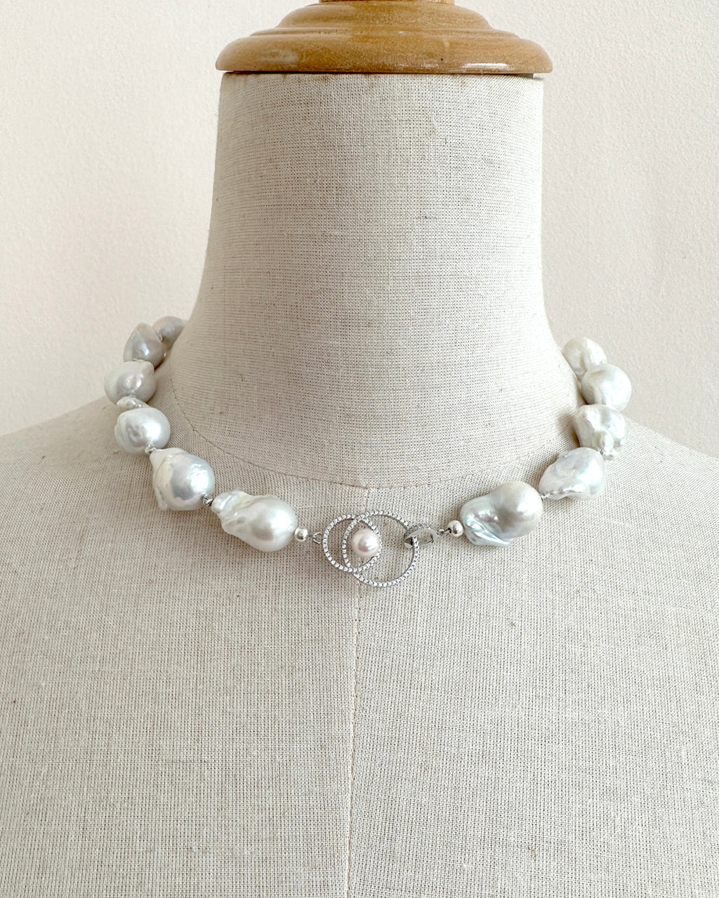 Vintage baroque pearl necklace cheap