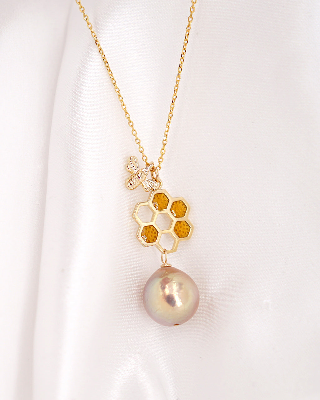 Honey Bee x Edison Pearl Necklace - Wedding Bridal Jewelry for Brides and Bridesmaids | Singapore