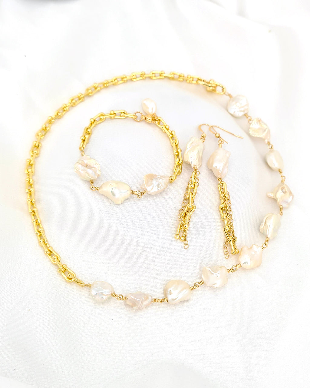 Gold Filled Hardware Link x Metallic White Large Keshi Baroque Pearl Statement Necklace