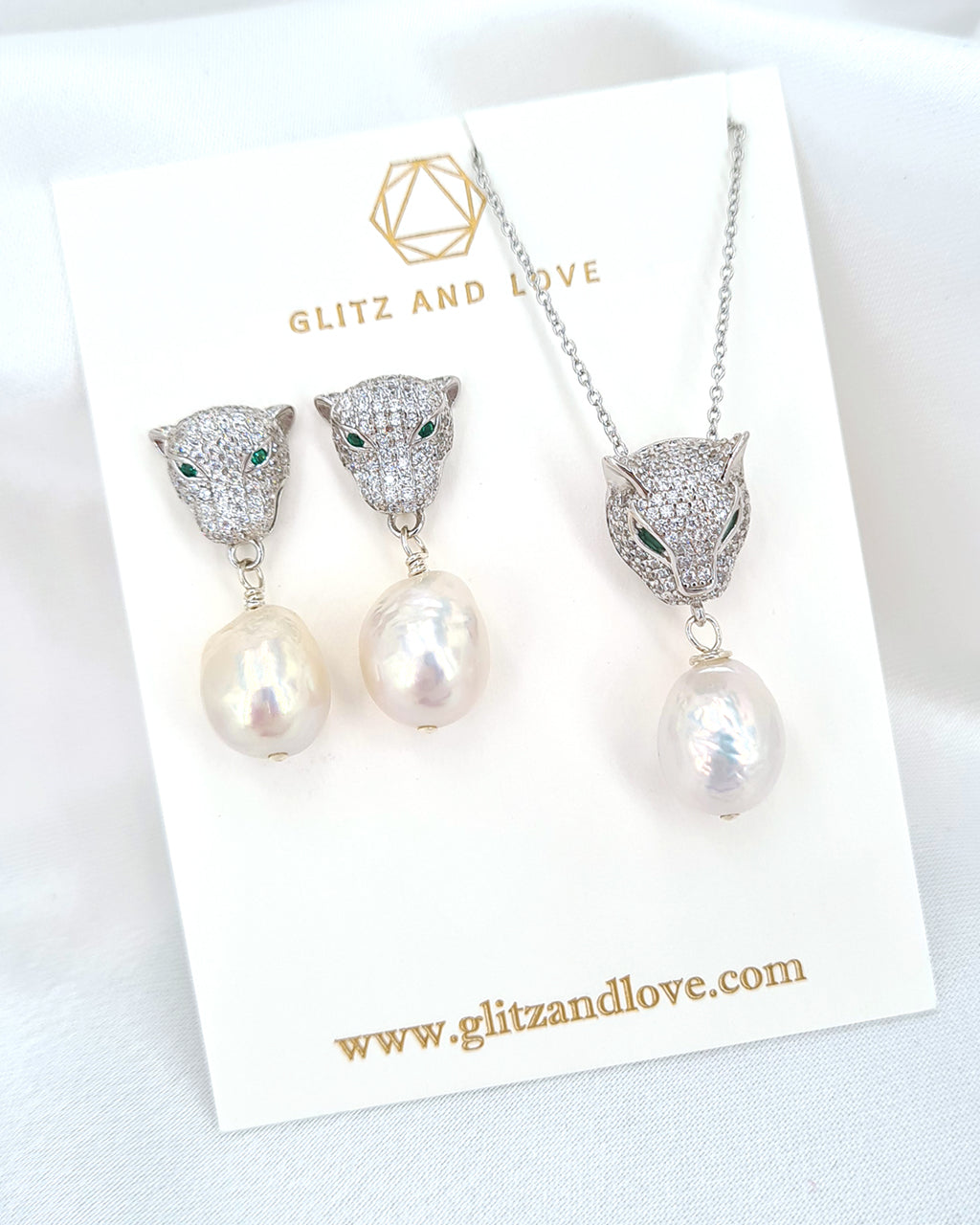 Green Eyed Panther Silver Earrings and Necklace Baroque Edison White Pearls