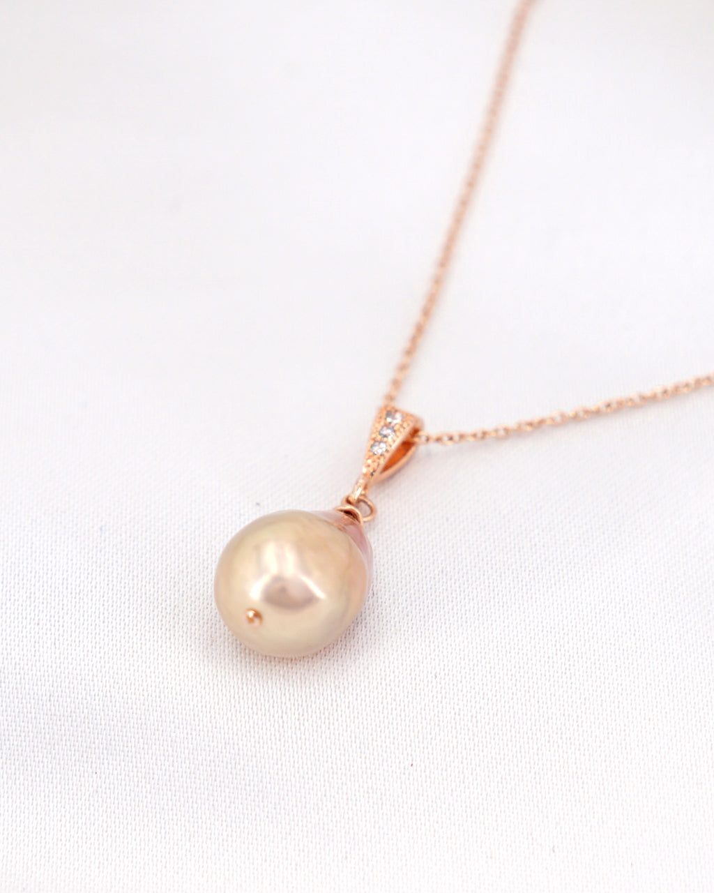 necklace pink gold