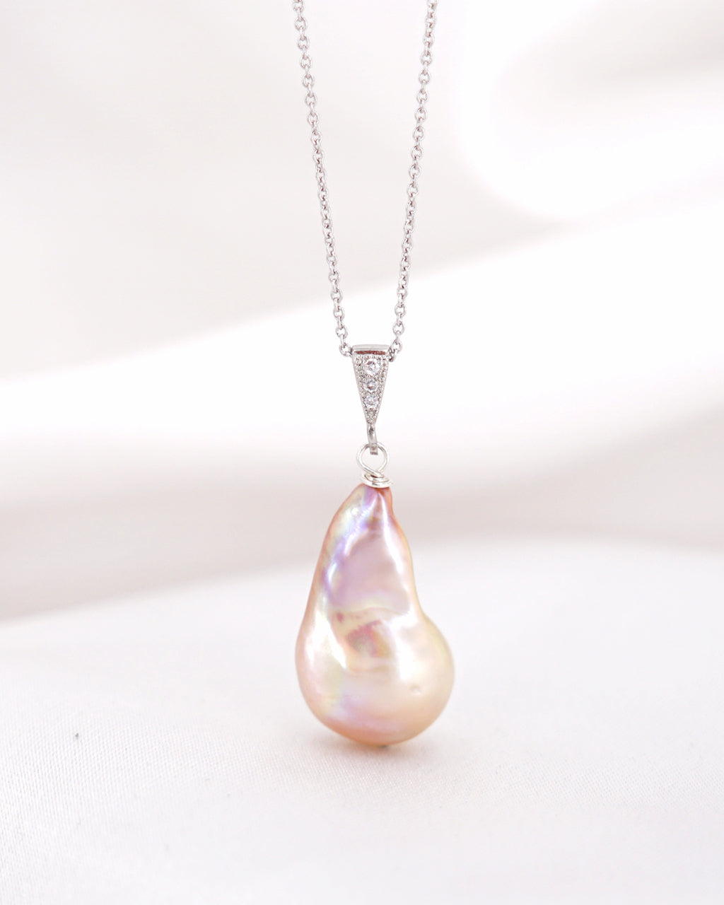 Baroque Pearl Pendant Necklace - Simple - Wedding Bridal Jewelry for Brides and Bridesmaids | Singapore