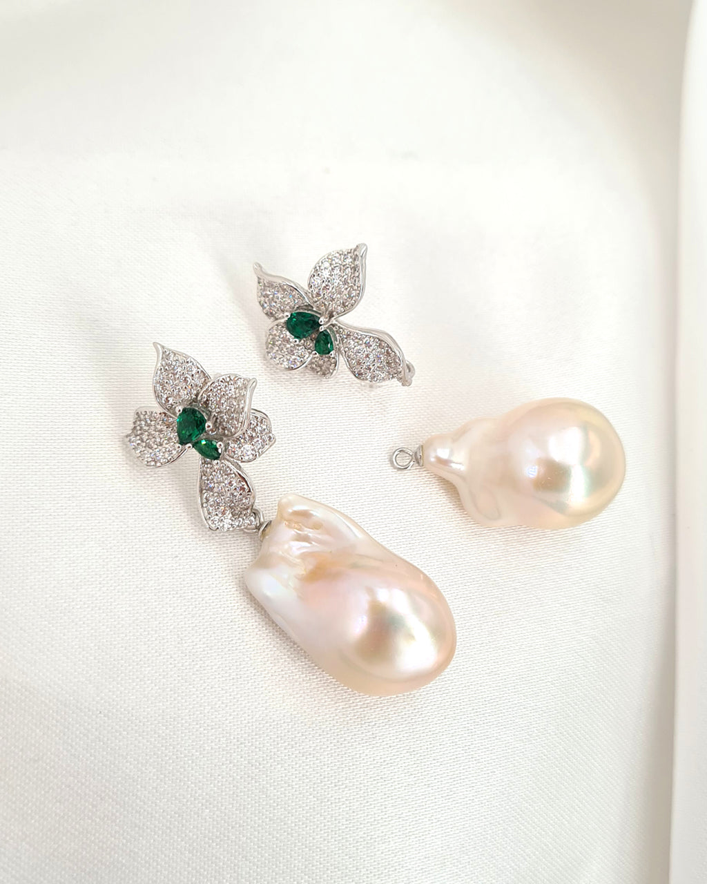 White Baroque Pearl Floral Earrings - 925 Sterling Silver | Freshwater Pearl Jewelry