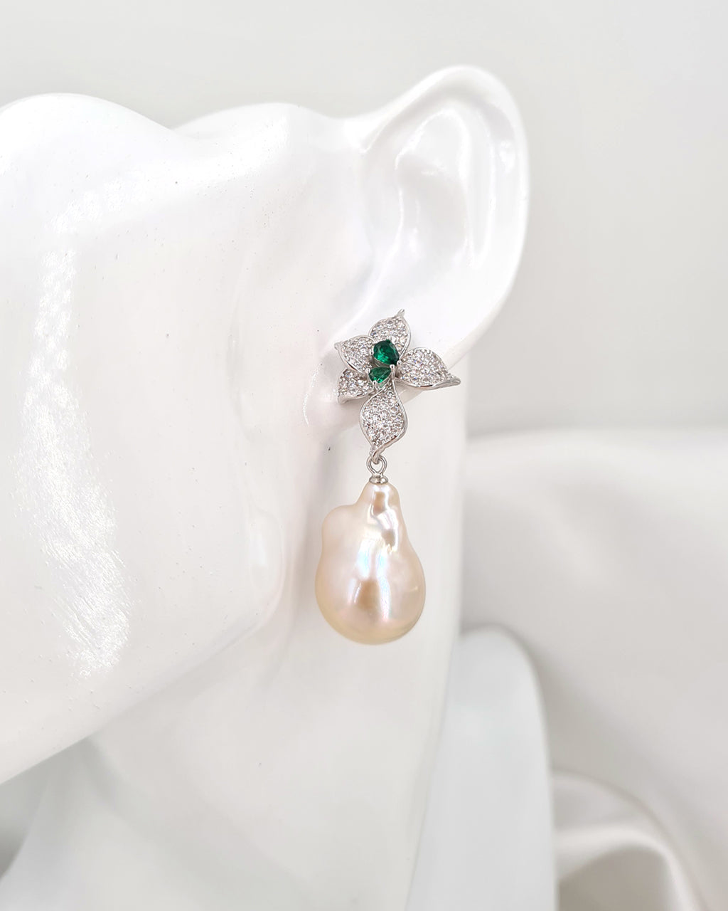 White Baroque Pearl Floral Earrings - 925 Sterling Silver | Freshwater Pearl Jewelry