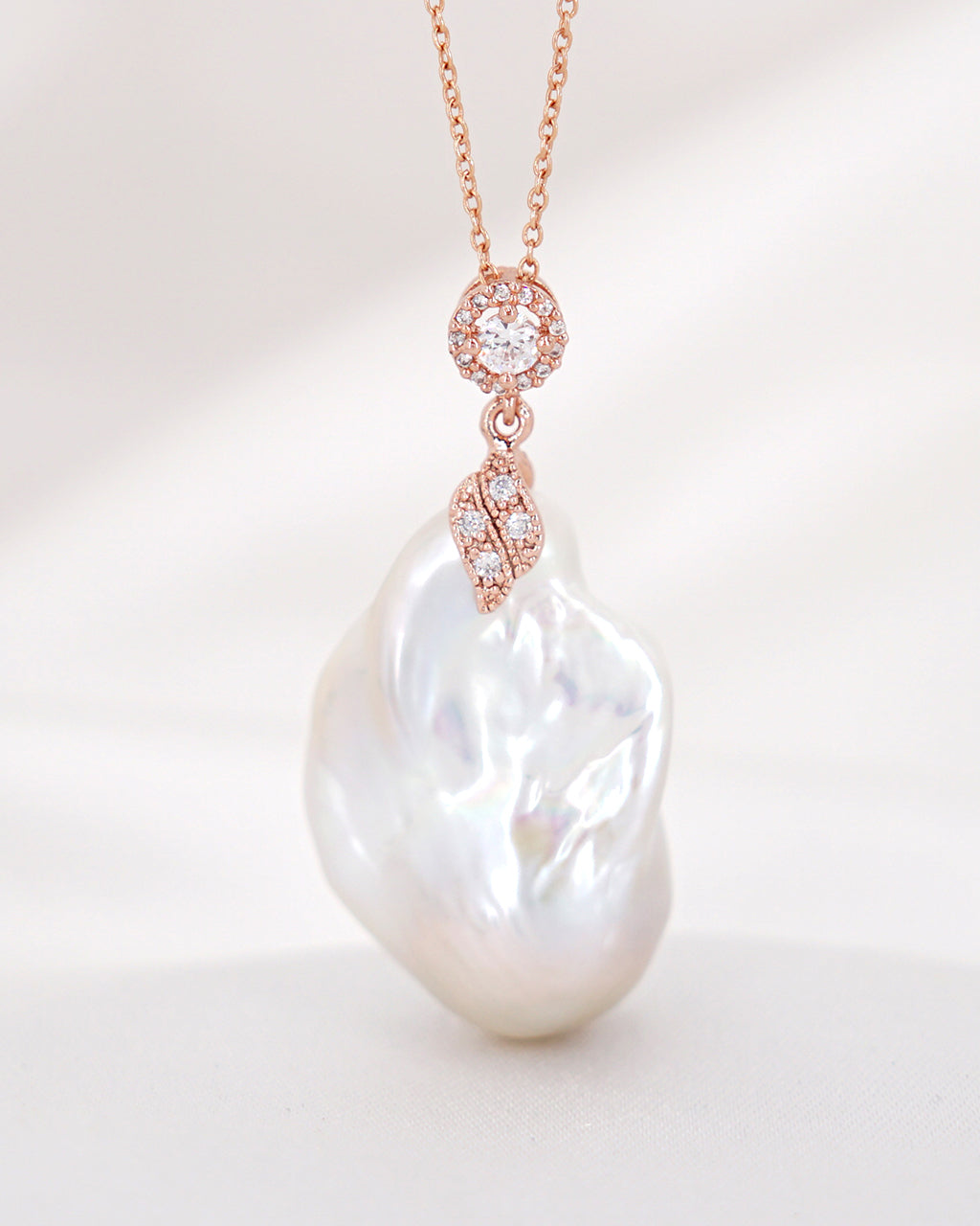 Antique baroque pearl necklace clearance