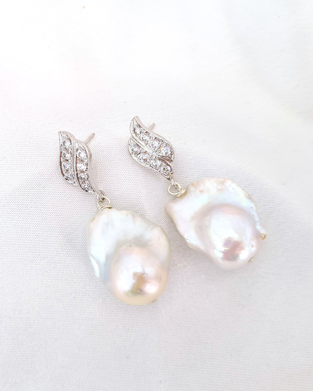 Baroque Pearl Jewelry | Statement Spiral Baroque Pearl Earrings - Icy White